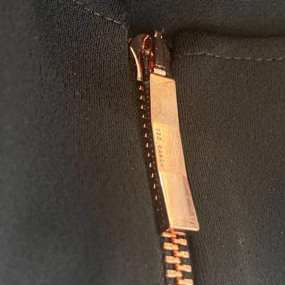 ❤️ NWT! Ted Baker London Black ‘Livsia’ Lace Insert Dress - Picture 8 of 12